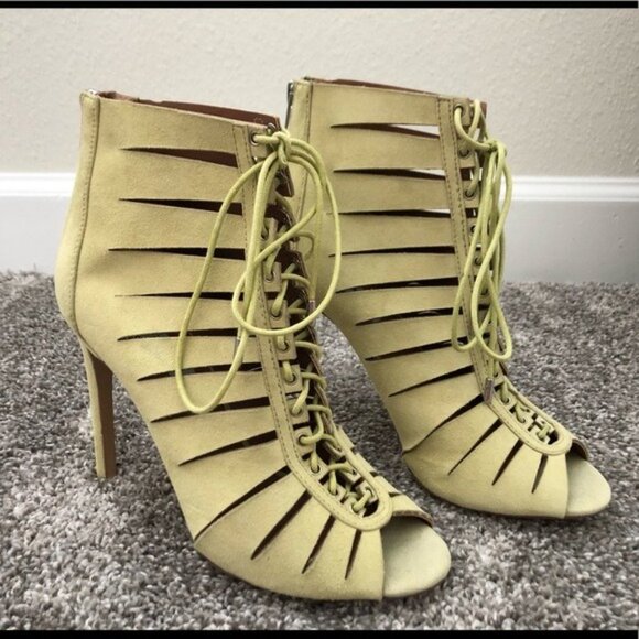 Steve Madden Women’s Lace-Up Booties Size 8 - Picture 14 of 16